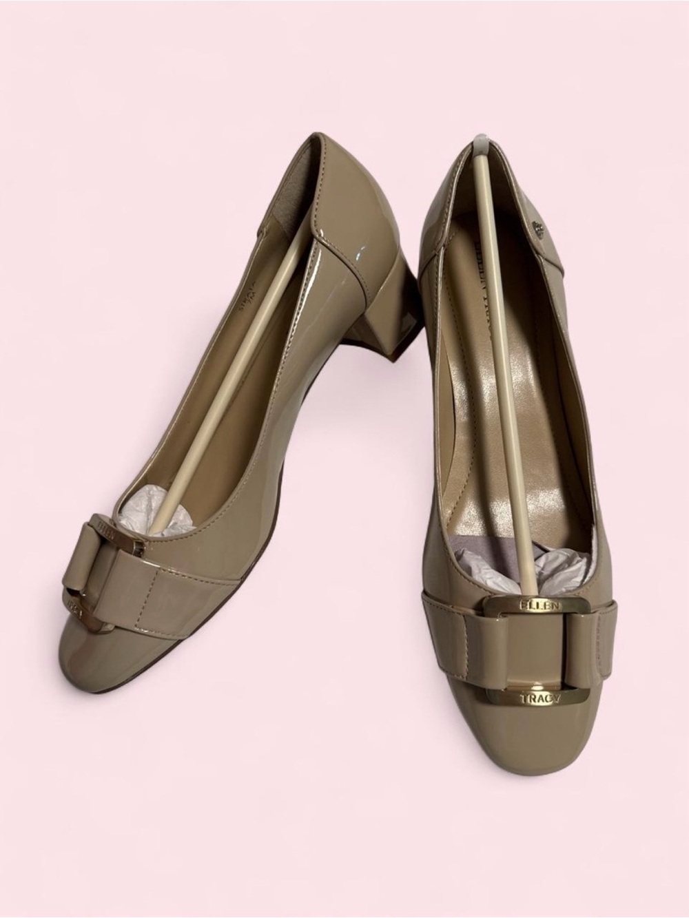 Ellen Tracy Taupe Patent Bow Block Heel Pumps